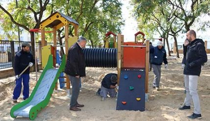 07-02-2018 - mobiliario parque del almendral 478