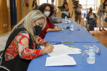 firma_convenio_00_w