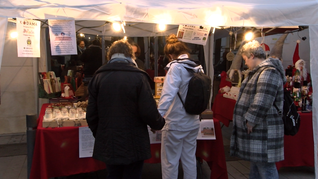 01 - INTRO NOTICIAS Y RUEDAS DE PRENSA (cartaya tv).00_09_32_06.Imagen fija001